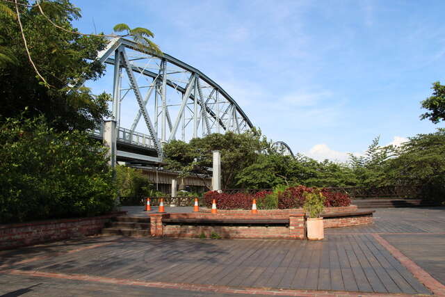 舊鐵橋濕地教育園區內