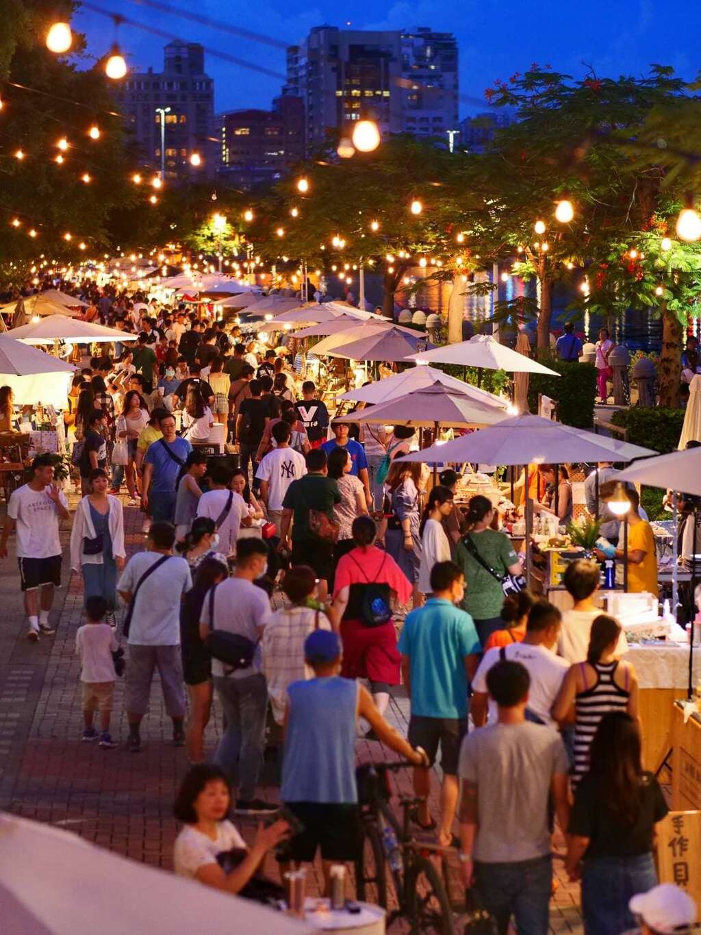夜晚市集