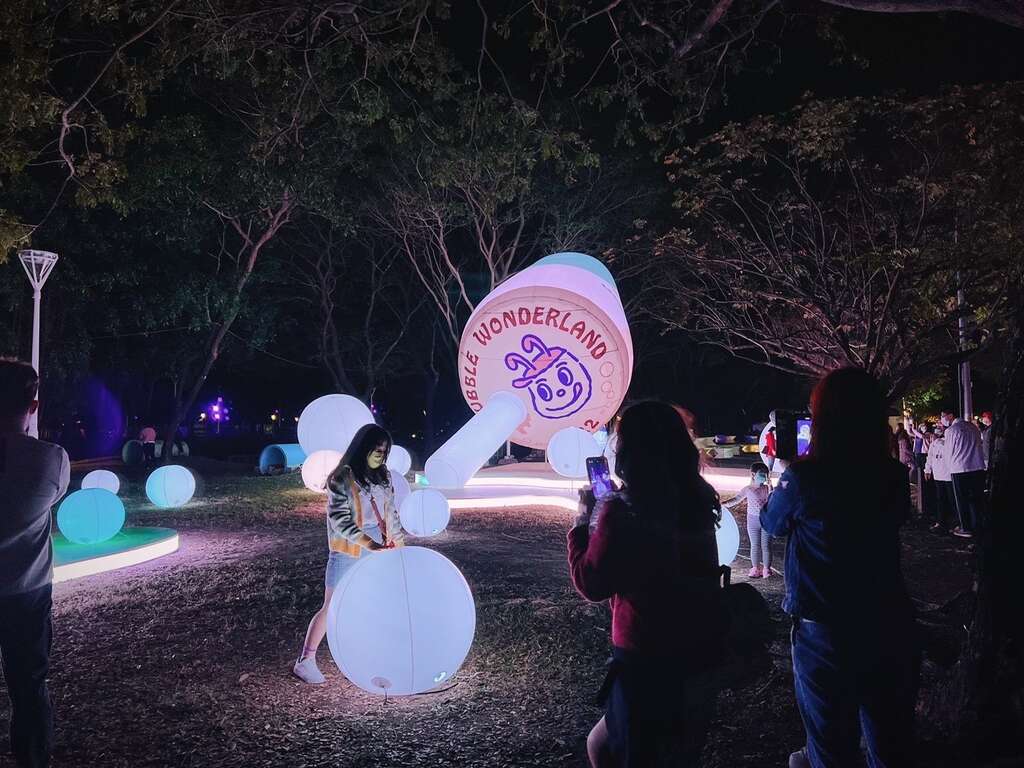 台灣燈會在高雄2/1登場 (作品名稱:我那天打翻了一杯珍奶)