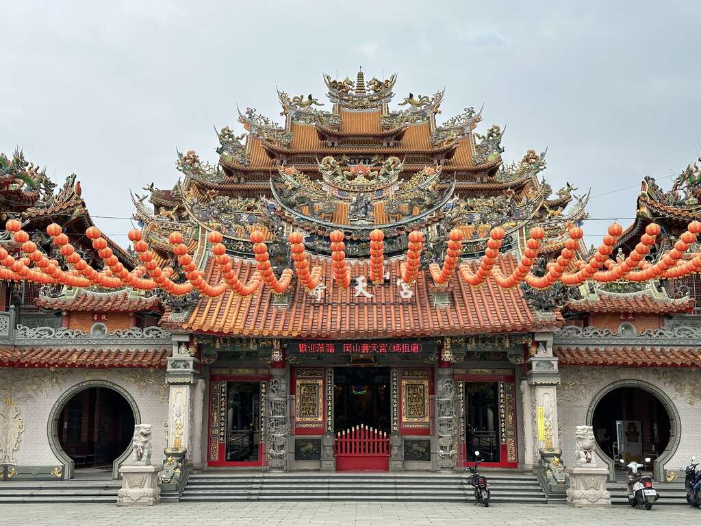 4.本週五適逢媽祖生日，可來岡山壽天宮向媽祖祈求平安順利。