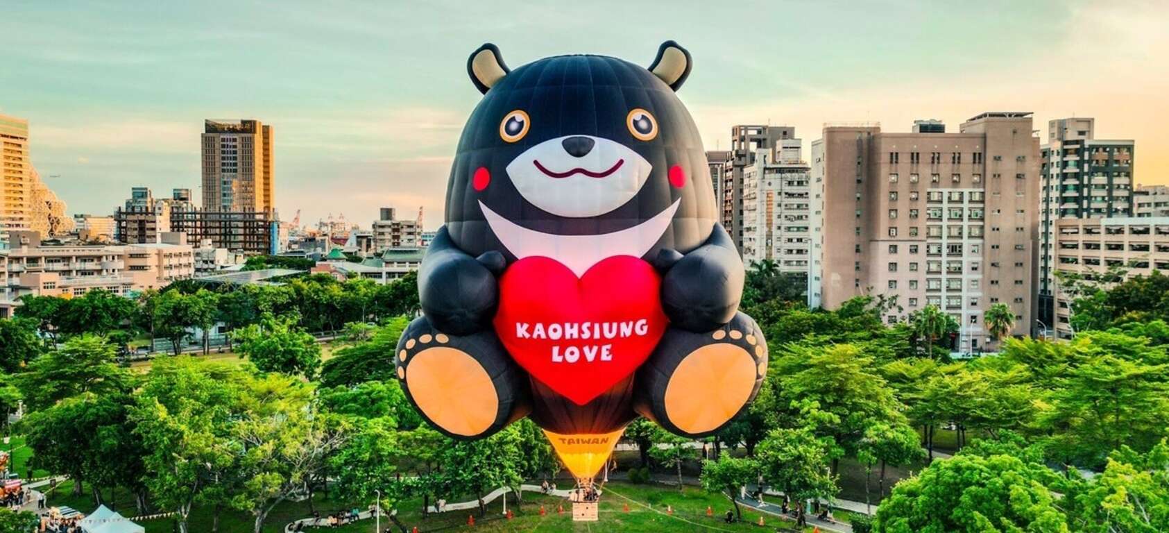 圖4.高雄觀光大使高雄熊熱氣球