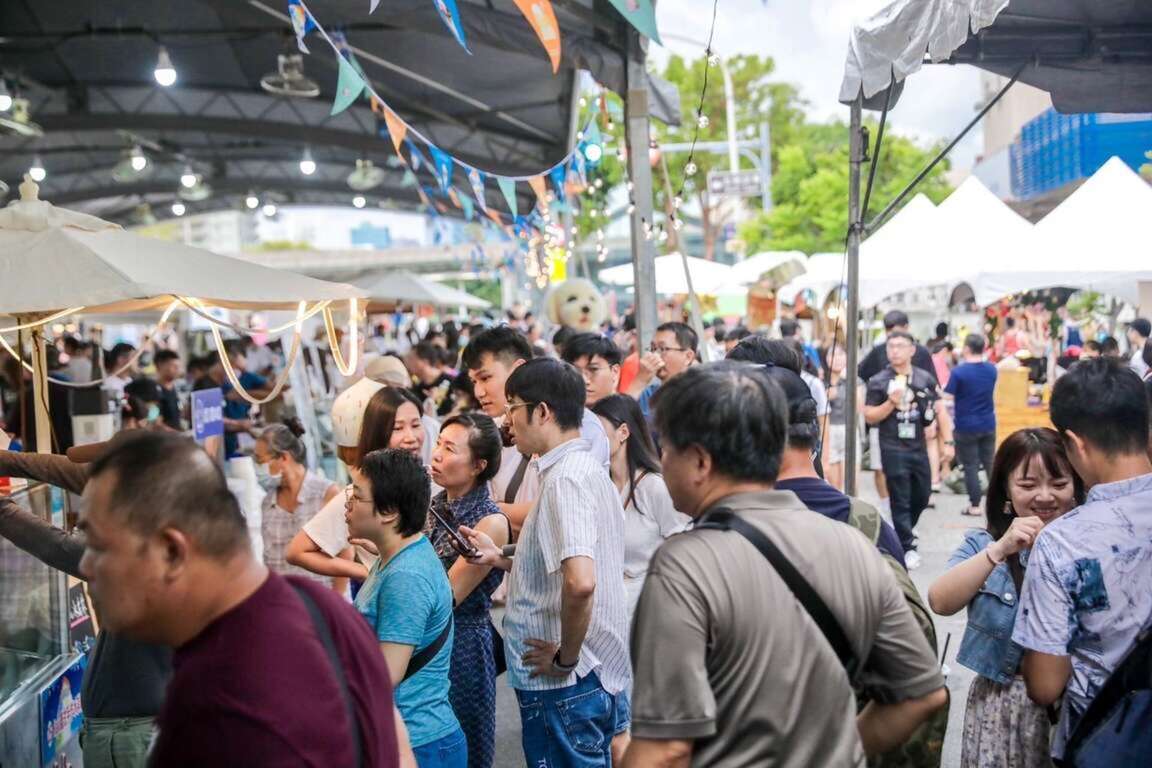 圖6.「大港閱冰」每年超過4萬人次參與，已成為高雄冰品美食觀光品牌