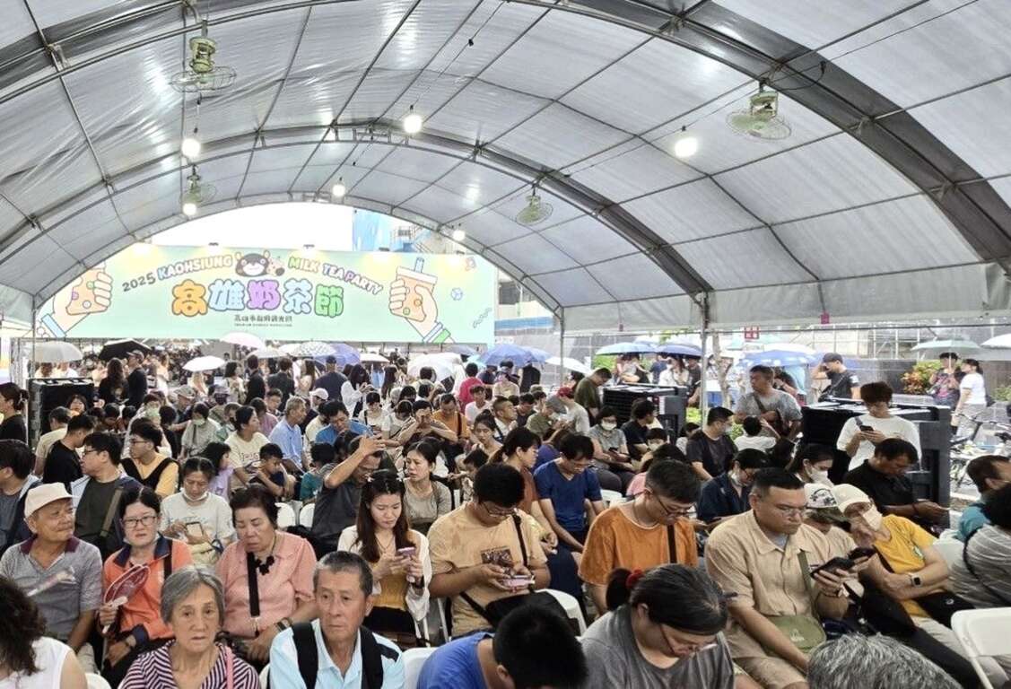 圖11.奶茶節活動人潮照