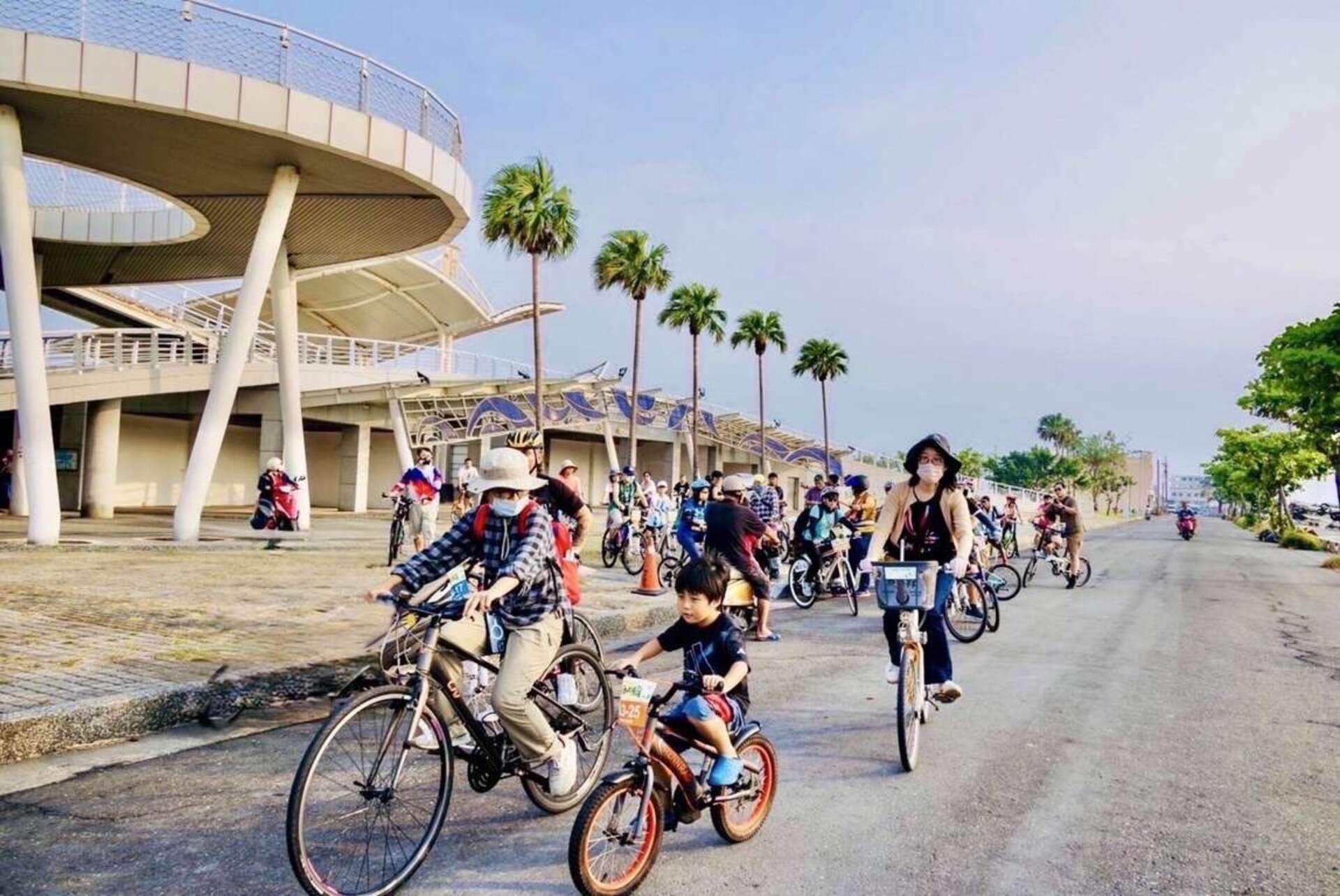 圖4、邀請民眾與家人、毛孩一起乘風而騎。