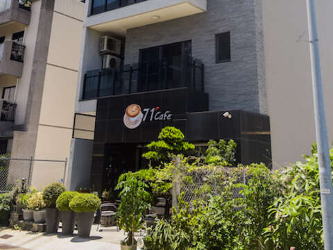 32 71CAFE溫度民宿
