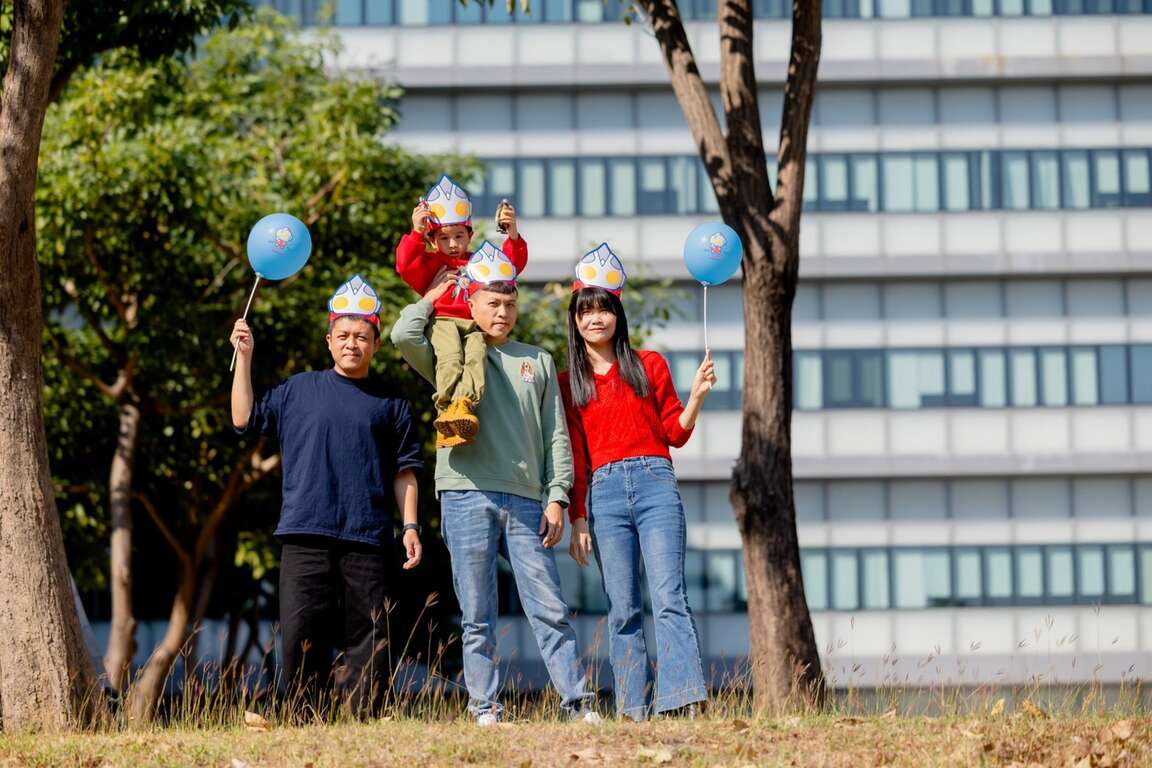 6、民眾符合紅、綠、藍任一色彩Dress code還能獲得超人力霸王限量頭套。
