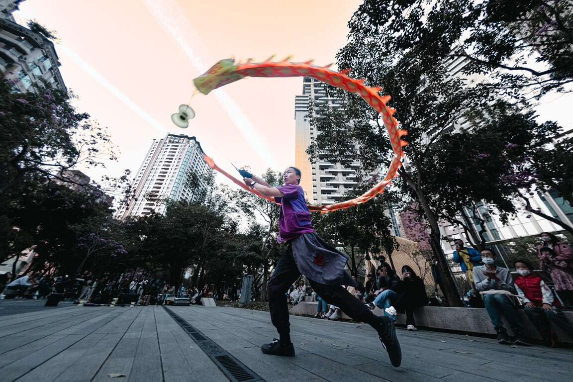 图7、活动期间安排精彩街艺表演。