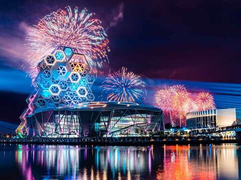 เทศกาลโคมไฟไต้หวัน 2022 กลับมาจัดที่เกาสง ยิ่งใหญ่อลังการและประหยัดยิ่งกว่า
