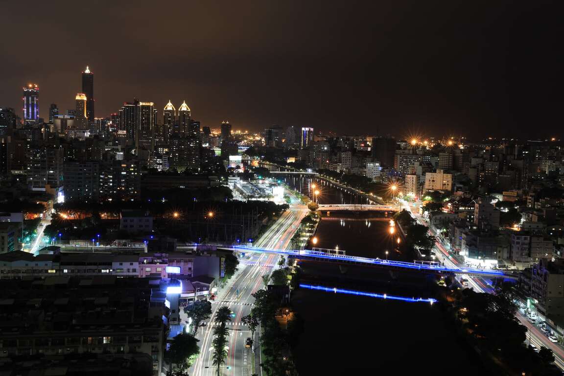 爱河景观桥落成(图片来源:高雄市政府工务局)