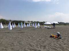 观光局将南岛风情搬到旗津沙滩，让民众享受海滩度假氛围！