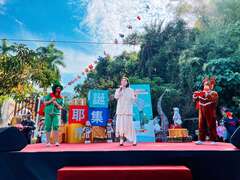 金曲歌后朱海君热情开唱