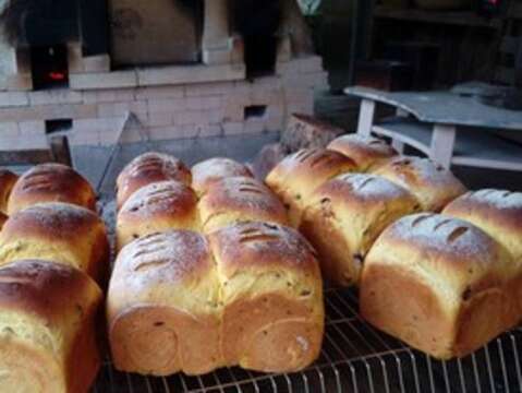 圖7.歡迎來那瑪夏品嚐在地食材做成的吐司及麵包