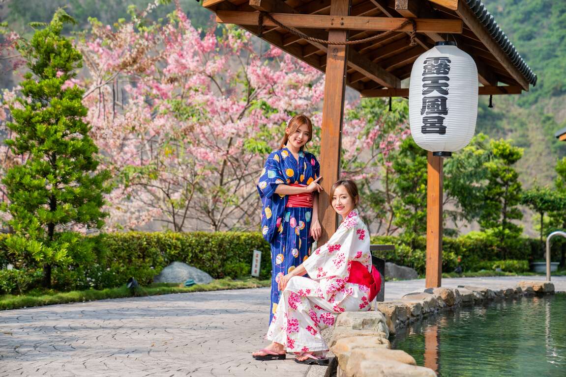 图4赏花泡美人汤,享受山城芬多精