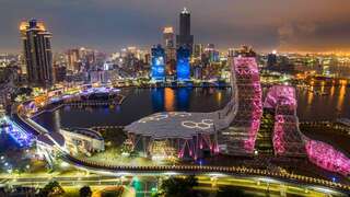 1.五月天2022年曾於高雄爱河湾拍摄跨年线上特别版影片