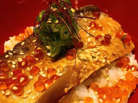 图说二：冈山区温度剂餐厅入选餐点卤虱目鱼肚饭(照片由「温度剂」提供)