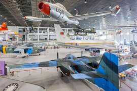 06_航空教育展示馆为全亚洲唯一的飞机悬吊展示场