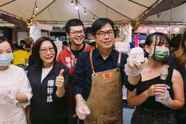 4.陈其迈市长亲自手作冰品
