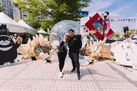 图6.拥有31万粉丝马来西亚网红「飞常好玩」专程飞来高雄参加炸物盛典