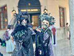 图6、乘风而骑鼓山场变装民众「希腊神话-美杜莎」
