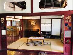 图2左营建业新村眷村民宿