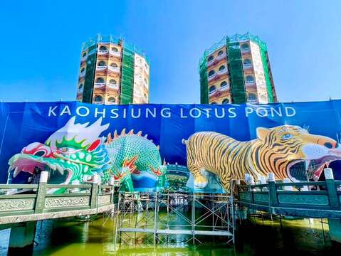 图1：龙虎塔施工美化帆布