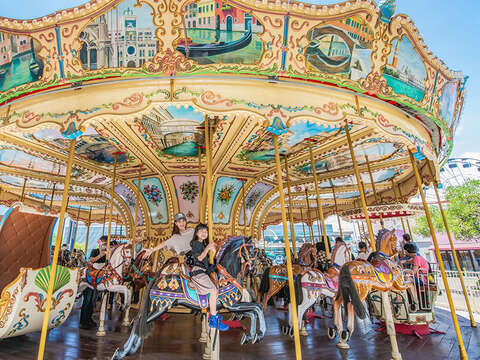 5. 市府觀光局攜手各大百貨遊樂園推出各式優惠方案，像是SKM Park鈴鹿賽道樂園。