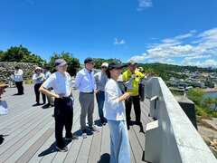 04. 交通部观光署日前视察旗津