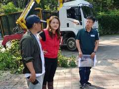 图9 高闵琳局长关心寿山动物园灾损情形及复旧进度
