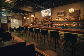 图7.「窗吧 Thang-á-bar」维持以不变的用心招待酒客的那份热情及执着