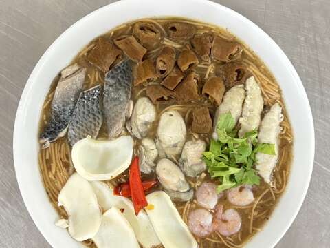 图7. 弥陀在地老味「何记肠仔面线」也首次以市集摊位形式亮相。