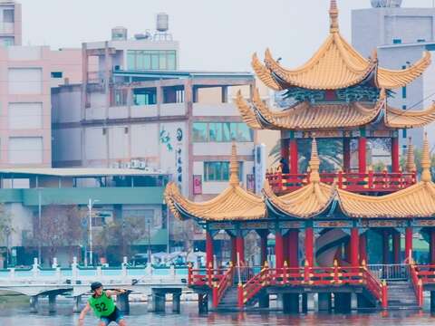 图3. 缆绳滑水选手齐聚高雄莲池潭(去年比赛照片)