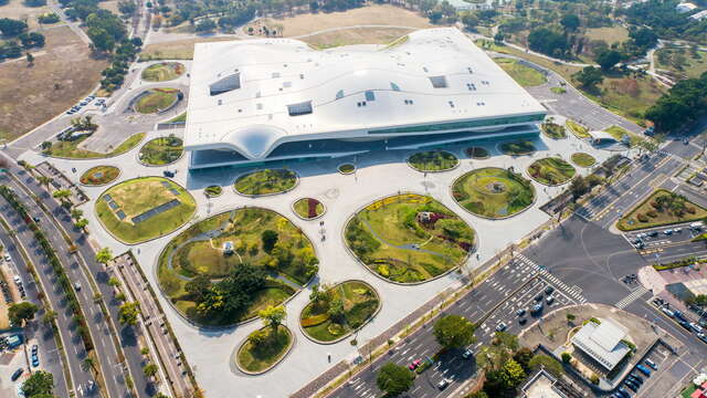 National Kaohsiung Center for the Arts (Weiwuying)