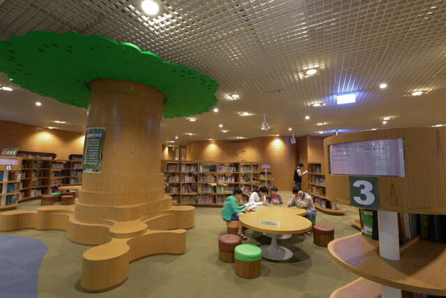 Kaohsiung Main Public Library