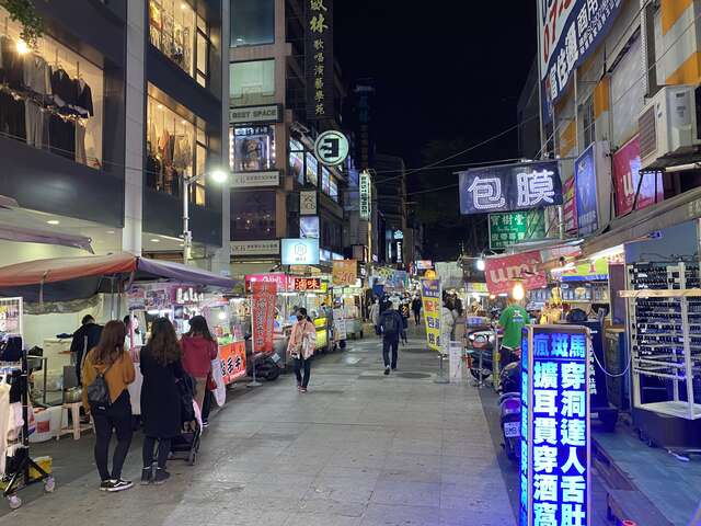 Shikuchan Commercial District