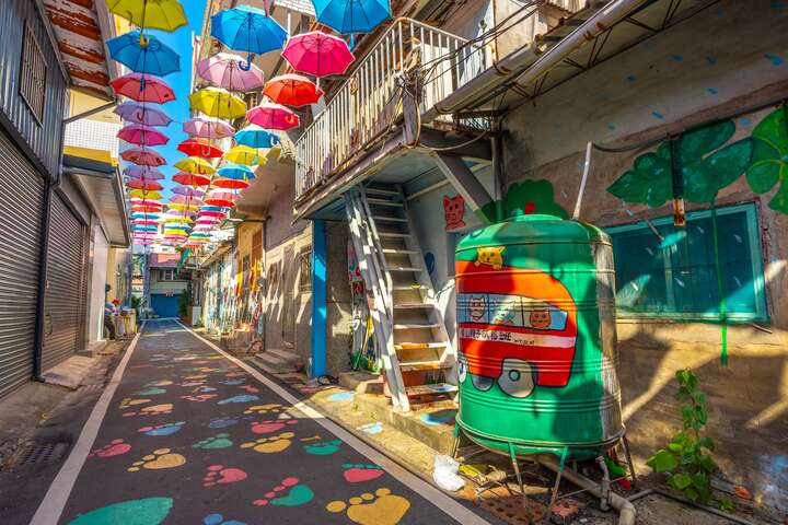 甲仙猫巷涂鸦水塔