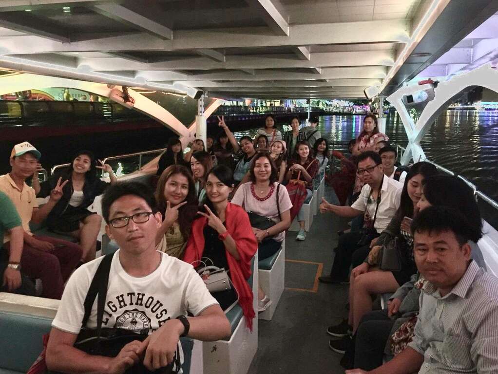 缅甸旅游业者来高搭乘爱之船