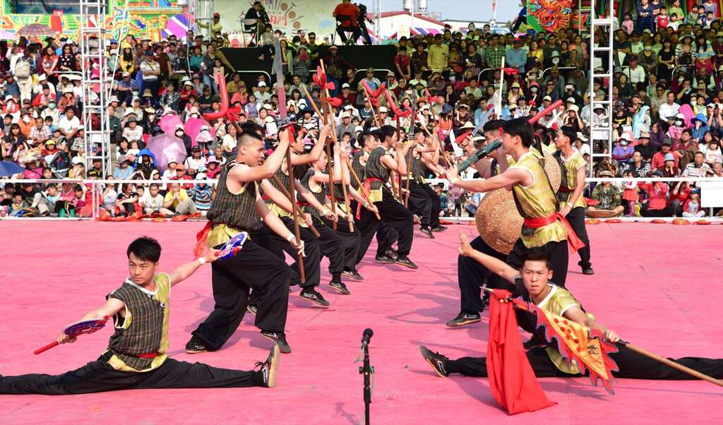Folk parade culture writes new chapter in Kaohsiung3