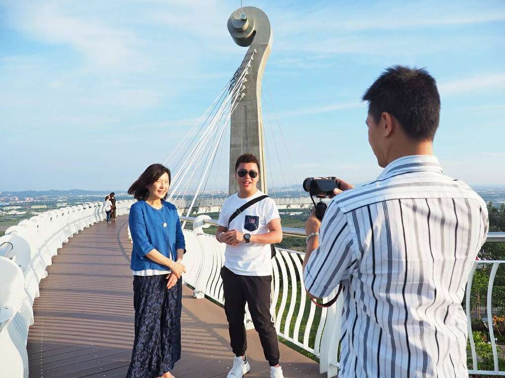  A fun video shows that the Youtubers all enjoyed Kaohsiung’s culture and nature very much.