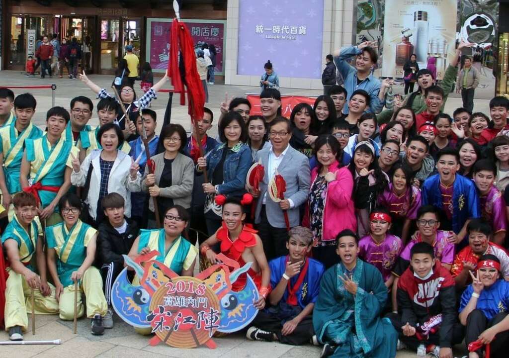 Cuộc thi võ trận SongJiang-Neimen: hai đội dẫn đầu tranh tài tại quảng trường Dream Mall