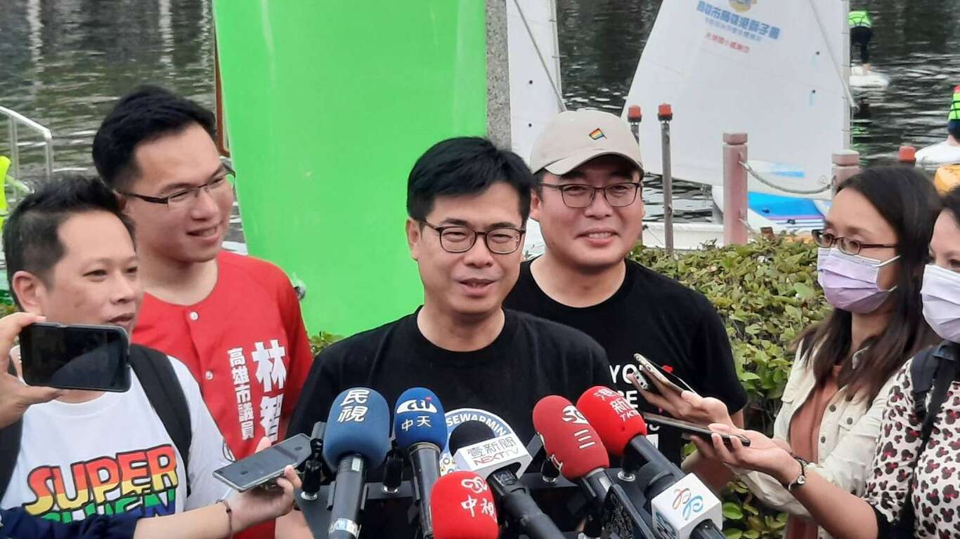 陳其邁市長接受媒體聯訪