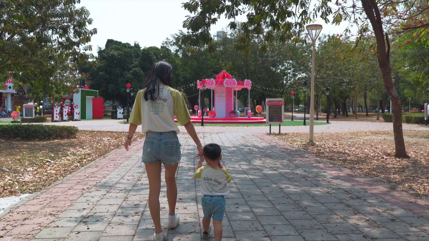蓮池潭兒童樂園親子遊程