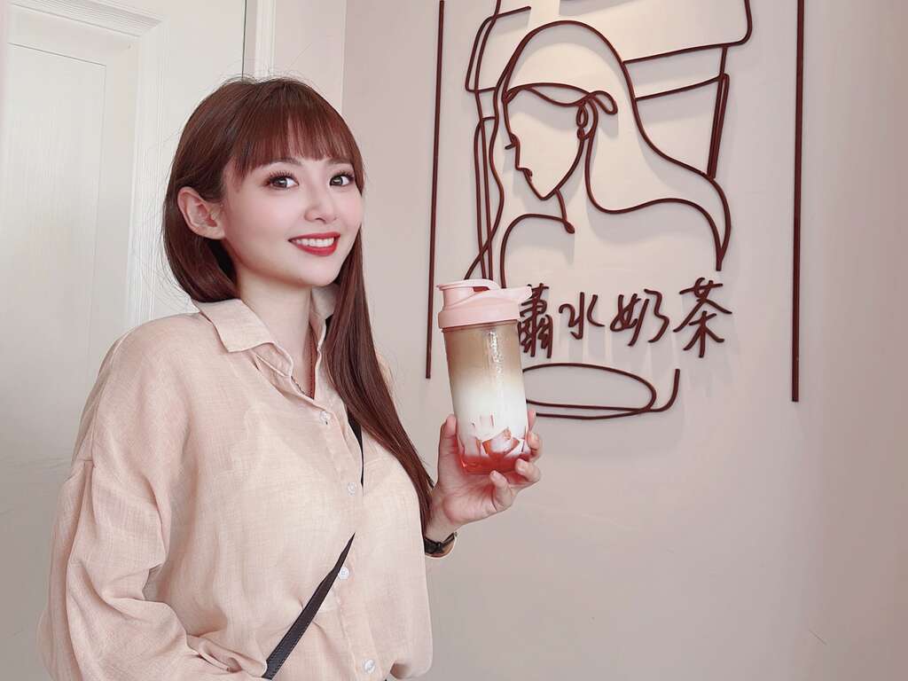 2.蕭水奶茶的玫瑰荔枝凍奶茶