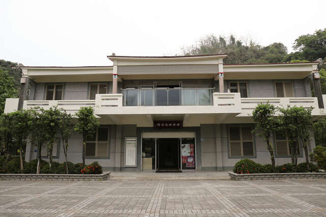 The Zhong Li-He Memorial Hall